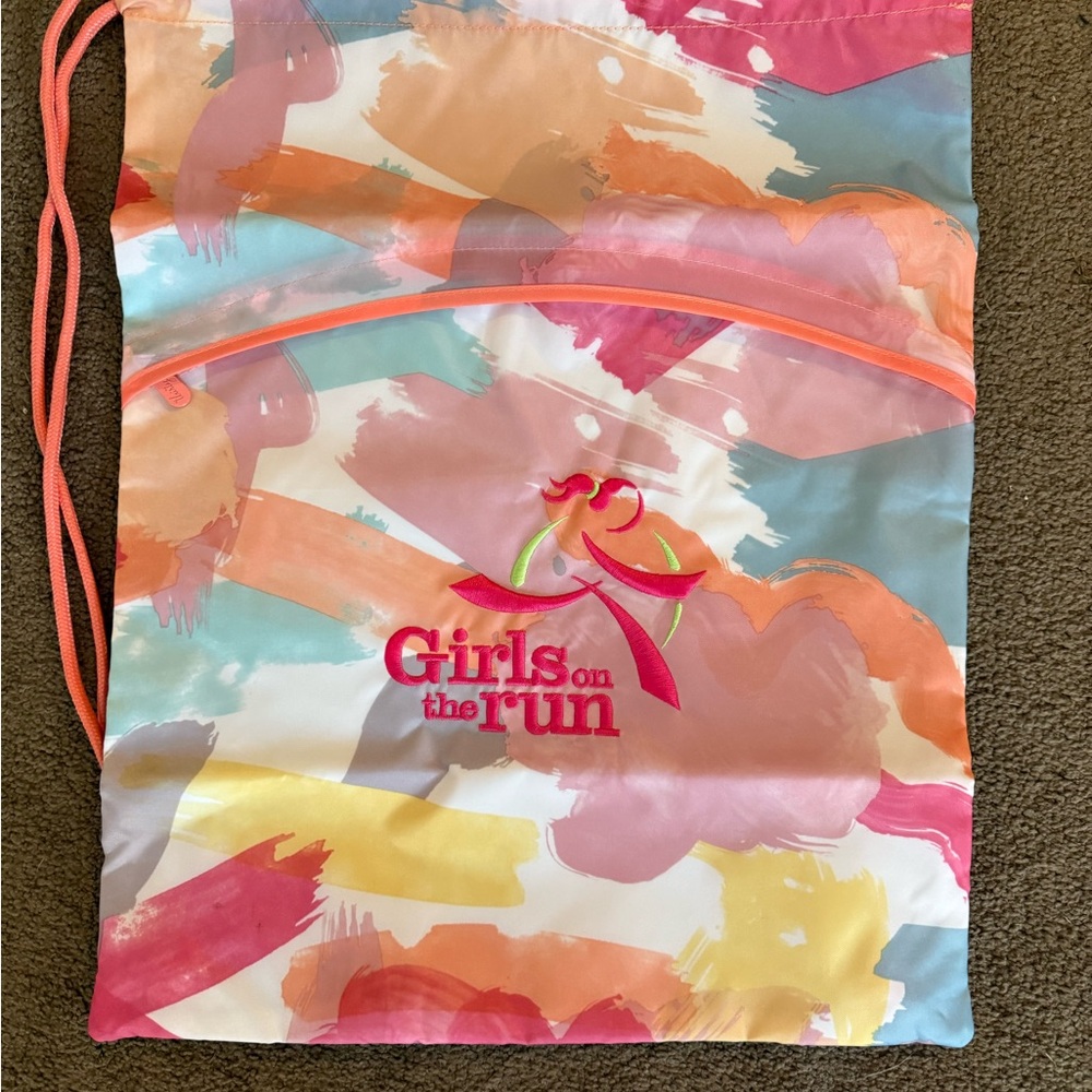NWT Thirty One Brand Cinch Sac - EMBROIDERED - GIRLS ON THE RUN